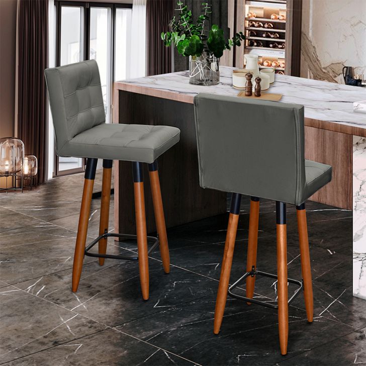 Kit 2 Banquetas Grace Alta Para Areá Gourmet E Balcão Área Gourmet Corino Cinza Pé Castanho - Clique E Decore