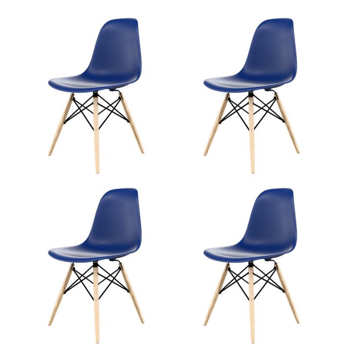 Conjunto com 4 Cadeiras Eames DSW Azul e Madeira