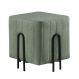 Puff Realeza Decorativo com Bouclé Verde e Pés Preto