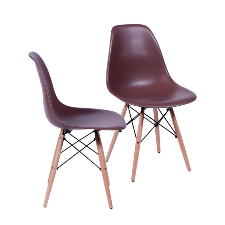 Conjunto com 2 Cadeiras DKR Eames Café e Madeira