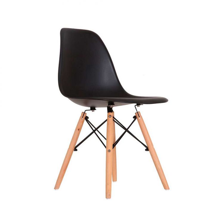 Cadeira de Jantar Eames Quilmes Preta