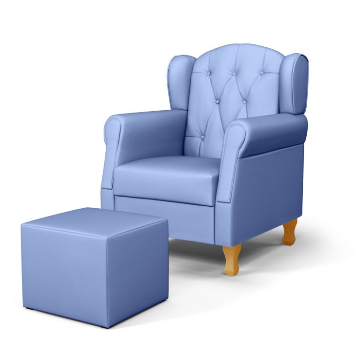 Poltrona de Amamentação Pés Madeira e Puff Letícia Sintético Azul - Phoenix