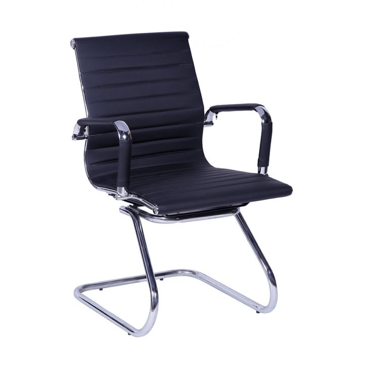 Cadeira de Escritório Interlocutor Eames Esteirinha II Preta