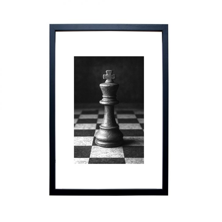 Quadro Decorativo com Vidro Chess King Preto e Branco