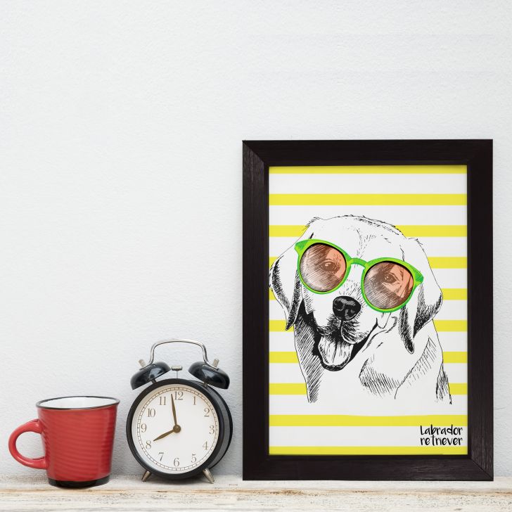 Quadro Decorativo com Moldura Preta Cachorro Labrador 33x43cm