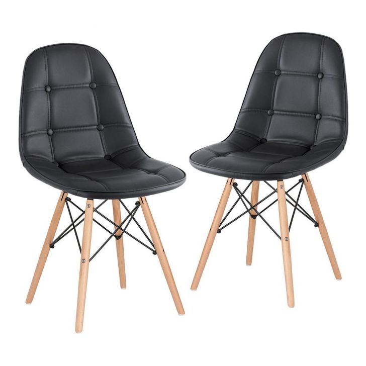 Kit 2 cadeiras estofadas Charles Eames Eiffel Botonê com pés de madeira clara Preto