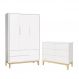 Jogo de Quarto Infantil Classic Guarda Roupa 3 Portas e Cômoda 6 Gavetas Branco Fosco com Pés Madeira Natural - Reller Móveis