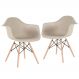 Kit 2 cadeiras Charles Eames Eiffel DAW com braços e pés de madeira clara Nude