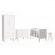 Dormitório Completo Infantil Theo 2 Portas, Cômoda 6 Gavetas, Berço e Mesa de Canto Branco Fosco com Pés Madeira Natural - Reller Móveis