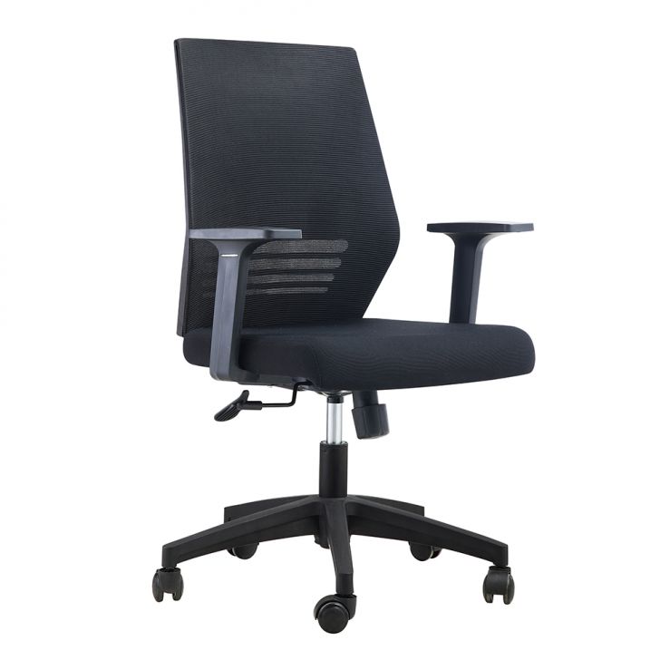 Cadeira de Escritório Gerente Giratória Braga Preta