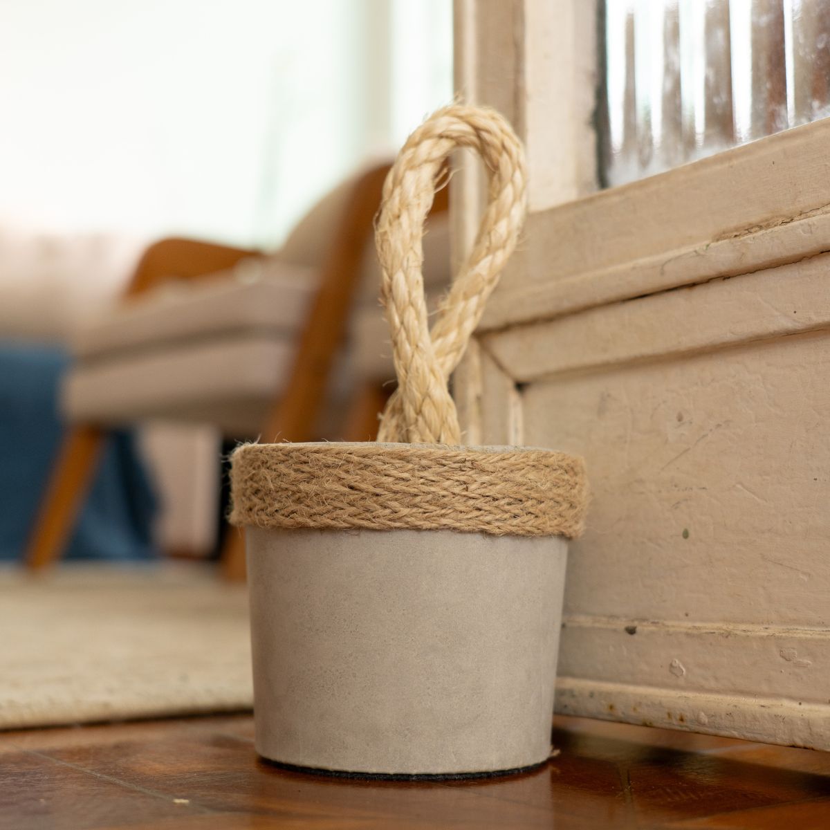 Peso de Porta Artesanal 1,3Kg Concreto com Base Anti Risco - Corda