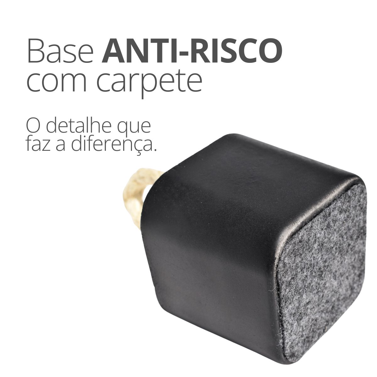 Peso de Porta Artesanal Cubo 1,5Kg Concreto com Base Anti Risco - Preto Fosco