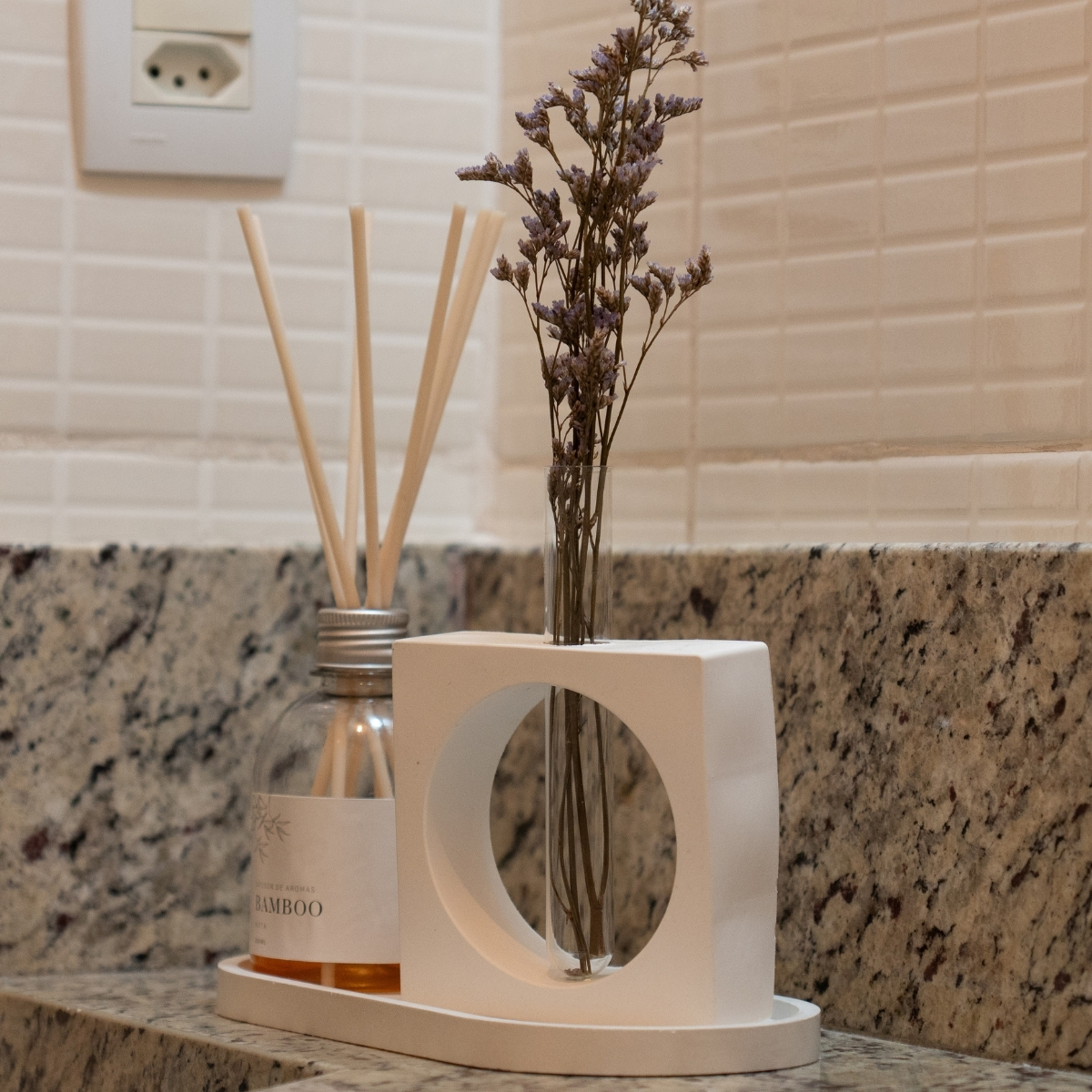 Vaso Decorativo Artesanal Solitário Quadrado 16,5cm Cimento - Branco