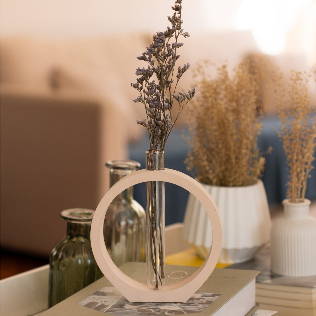 Vaso Decorativo Solitário Argola 16,5cm Artesanal em Cimento - Palha