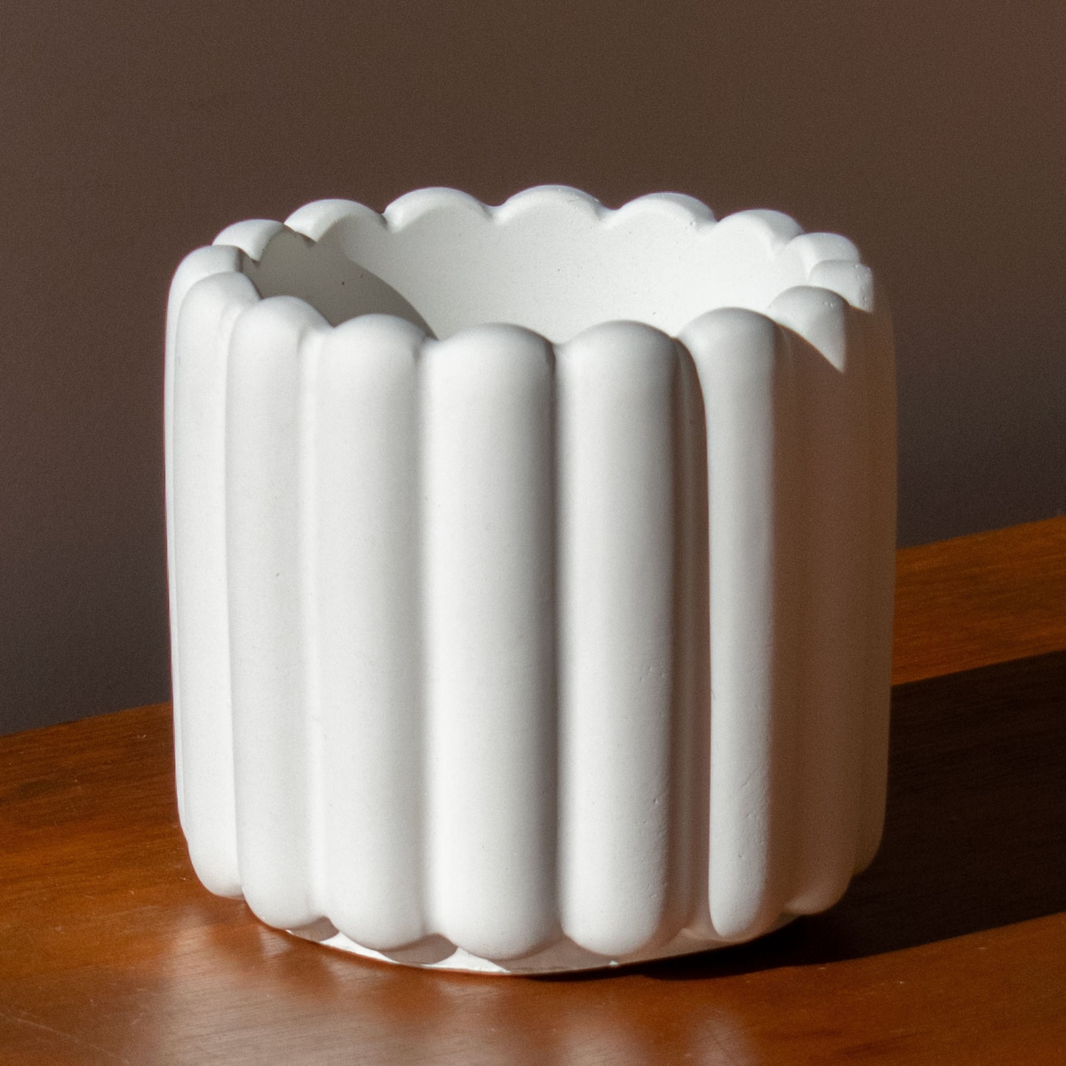 Vaso Decorativo Tulipa 8cm Artesanal em Cimento - Branco