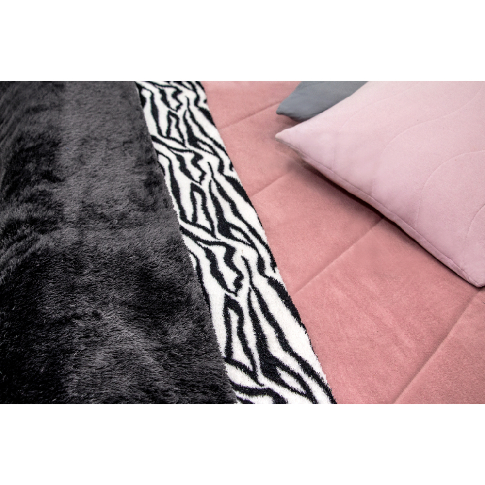 Peseira 2,60x0,60 Verde Shaggy para Sofá com zíper luxo B