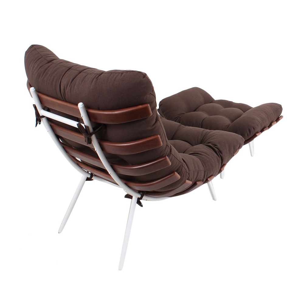 Poltrona Costela Original com Banqueta em Suede Marrom Imbuia Base Branca