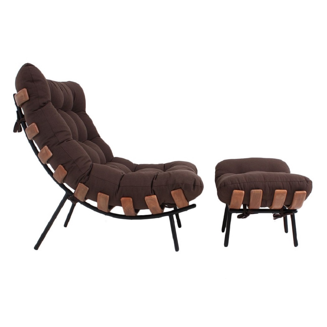 Poltrona Costela Original com Banqueta em Suede Marrom Natural Base Preta