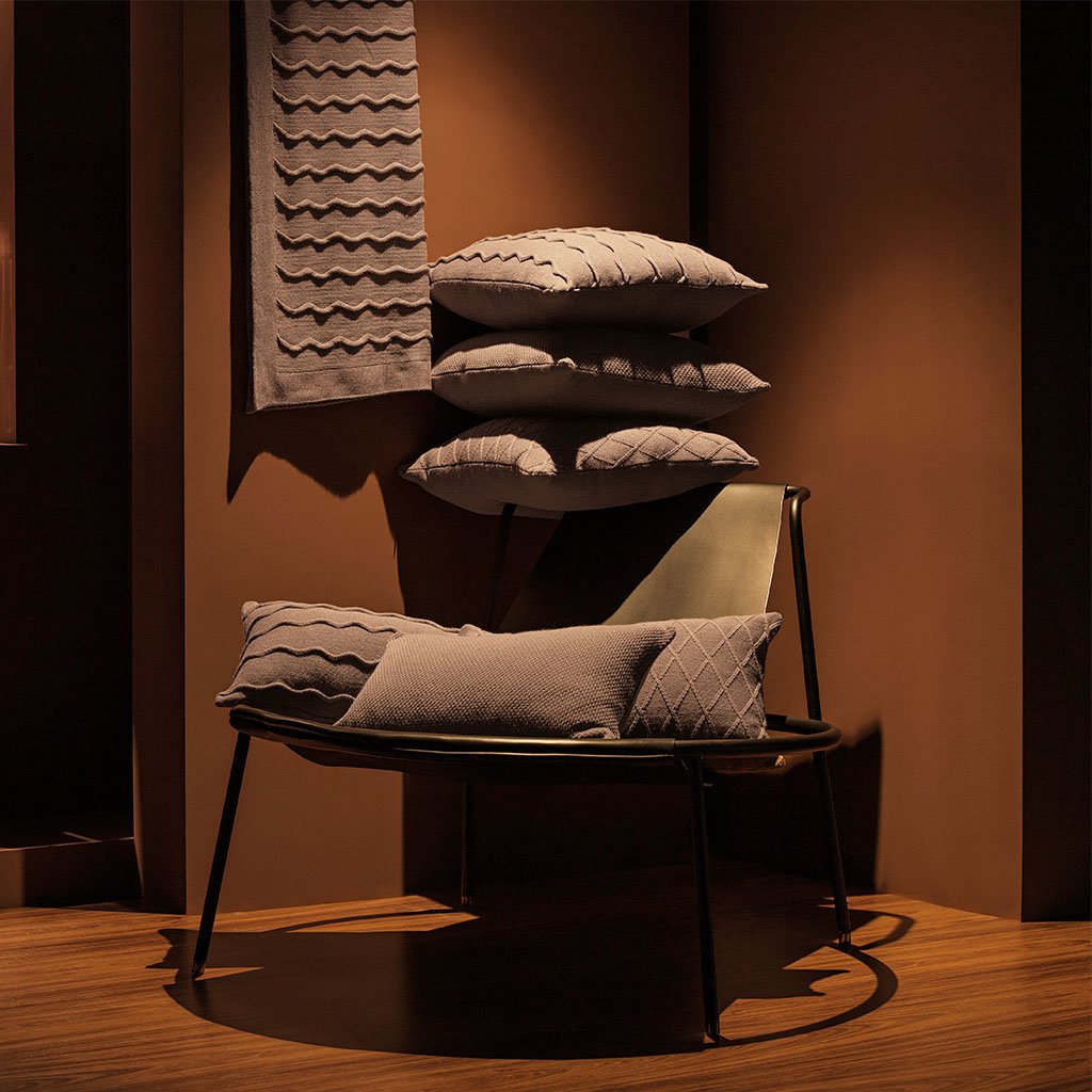 Almofada Domus Altenburg Tricot Decorativa 45x45cm Marrom Mocha