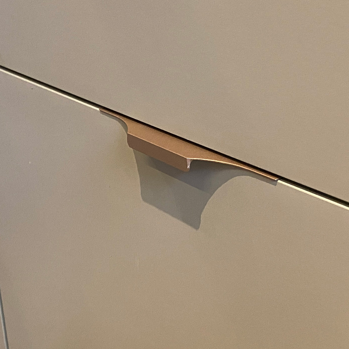 Puxador para Móveis Clean Cava Alumínio Champagne 200mm Aluminium Decor