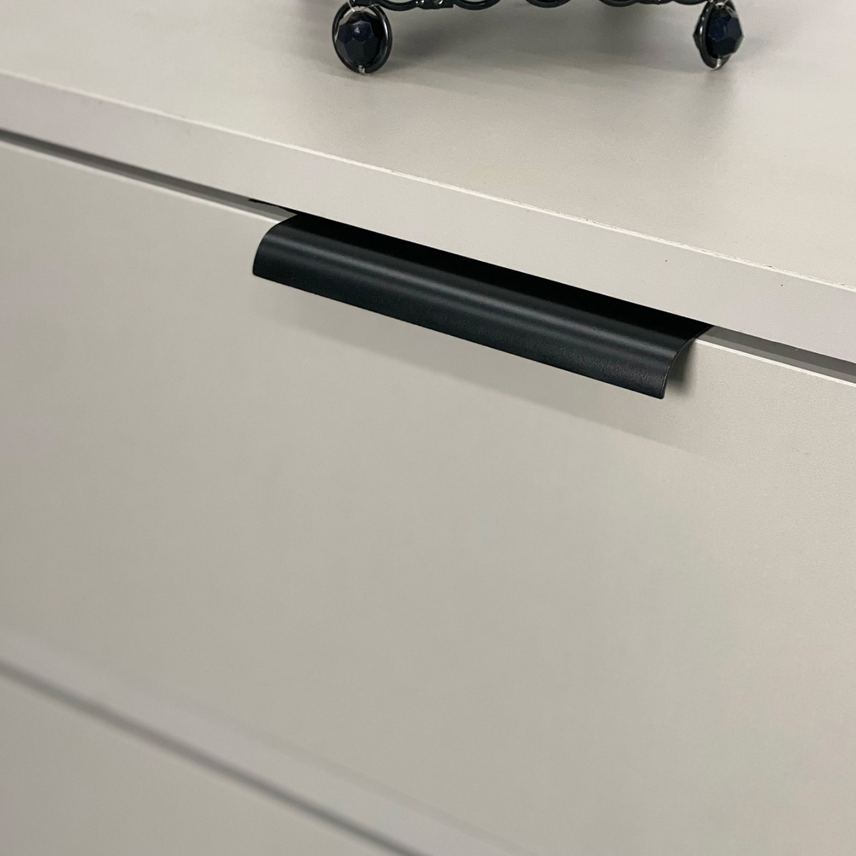 Puxador para Moveis Wave Reto Aluminio Preto 125mm Aluminium Decor