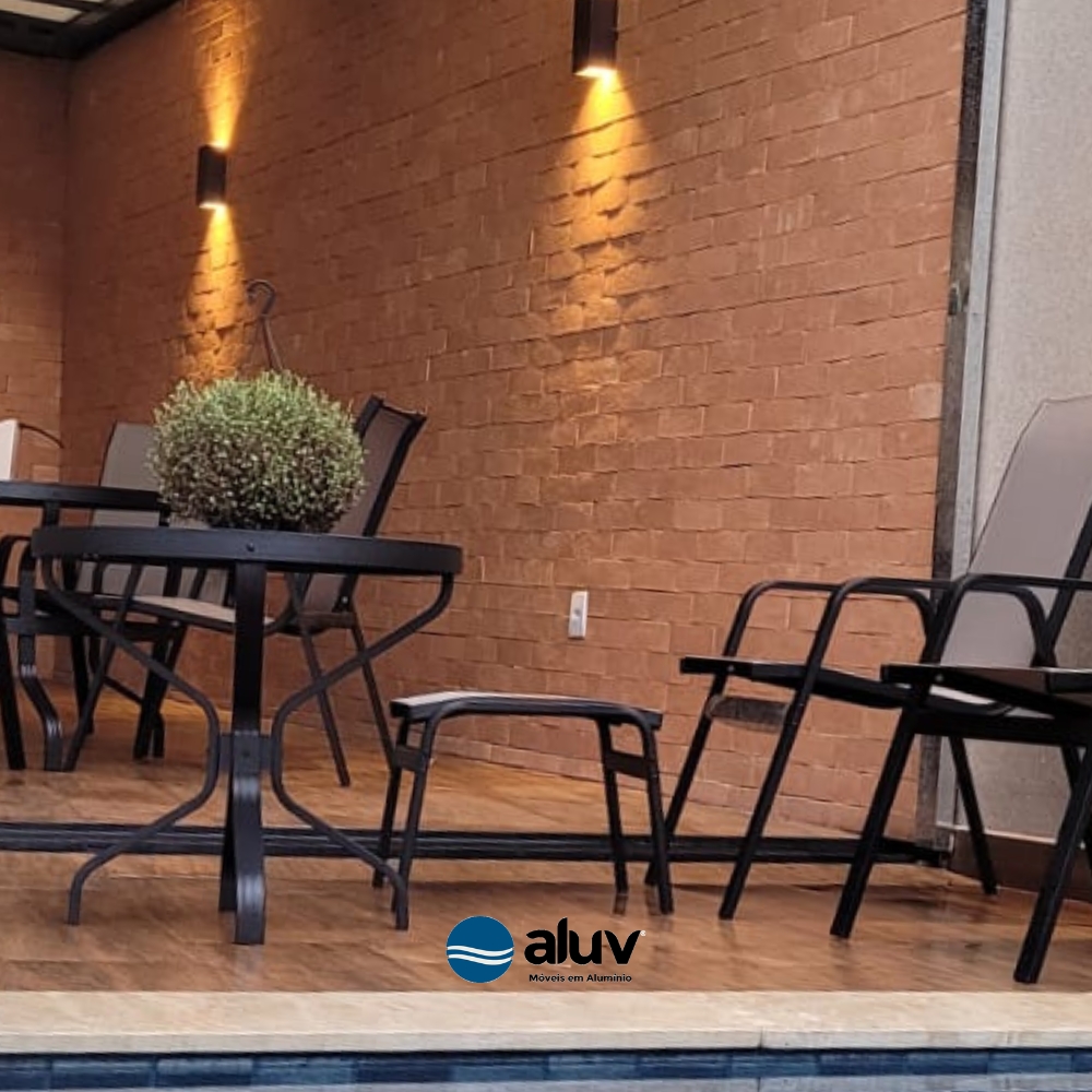 Apoio de Pé Riviera Alumínio Preto Tela Fendi