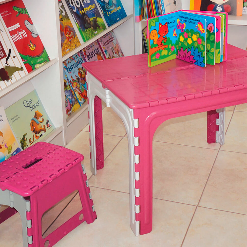 Mesa de Plástico Dobrável Infantil Turminha Rosa