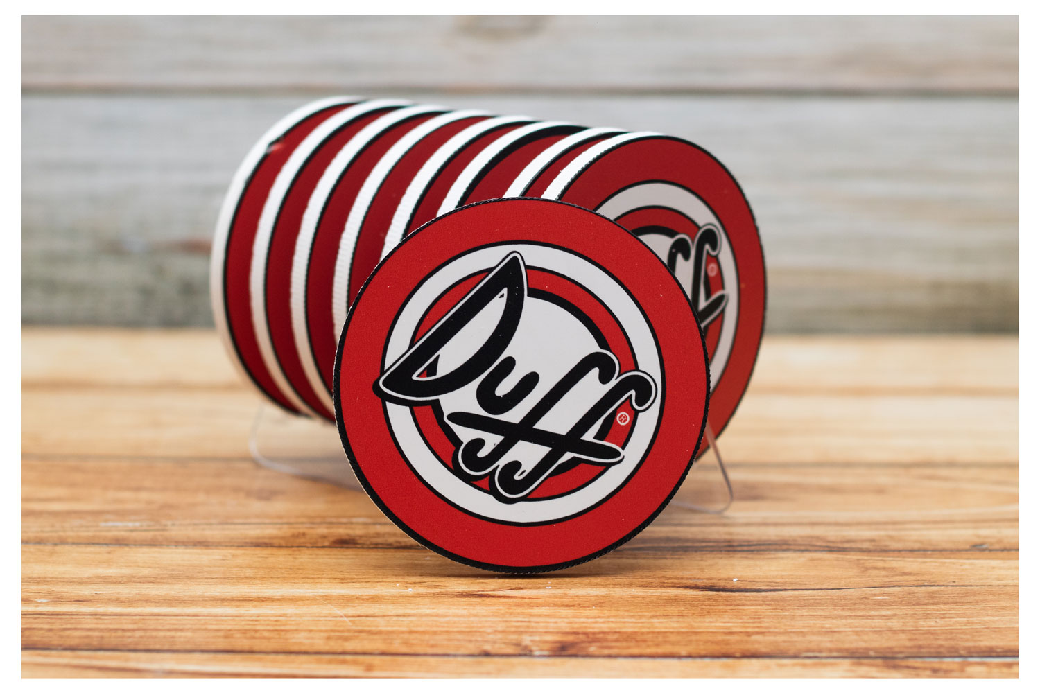 Kit 8 Bolachas Porta Copos Duff Em Plástico Com Suporte