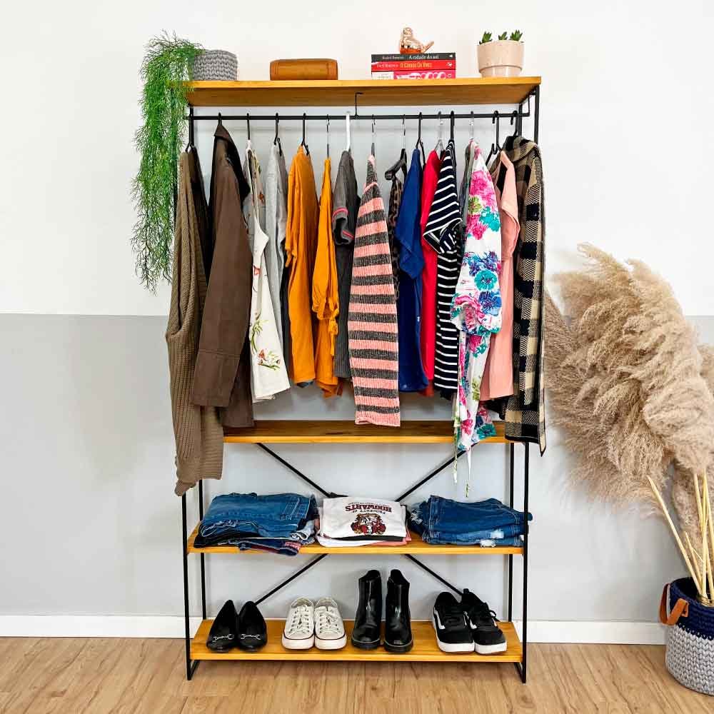 Arara de Roupas Armário Modular Industrial Ample de Ferro e Madeira Nozes e Preto
