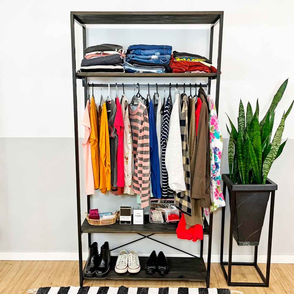 Arara de Roupas de Madeira e Ferro Middle Style Industrial Ample Tabaco e Preto