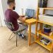 Home Office Escrivaninha e Estante de Madeira Pinus Linea Slim Nozes