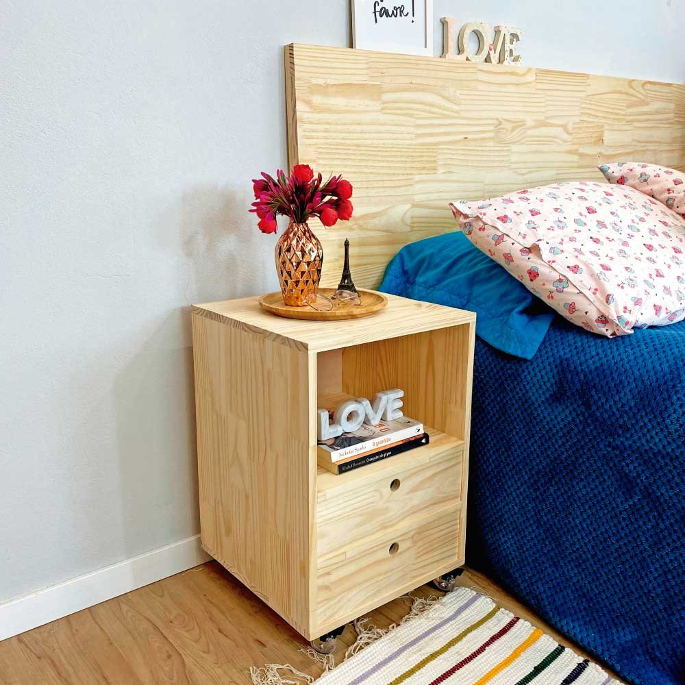 Mesa Auxiliar de Madeira Linea com 2 Gavetas com Rodinha de Silicone Natural