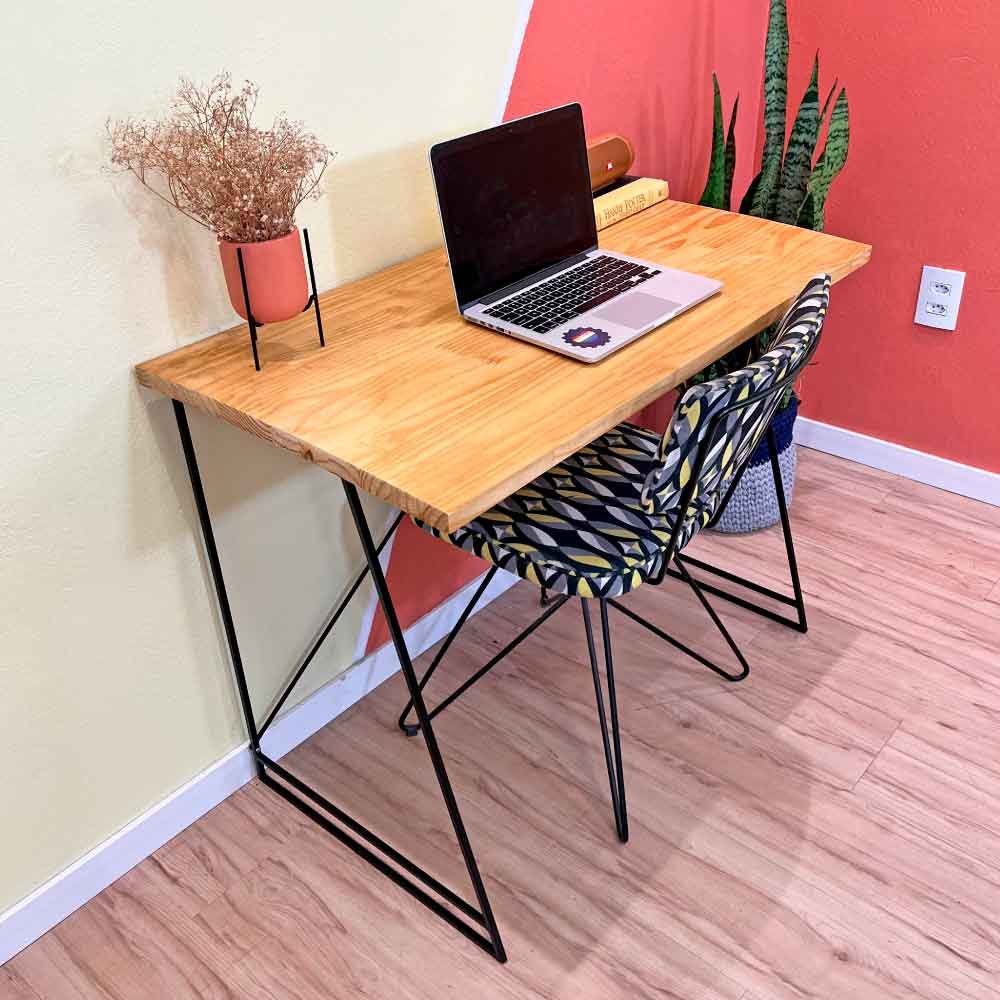 Mesa Escritório de Ferro e Madeira Industrial Nozes e Preto