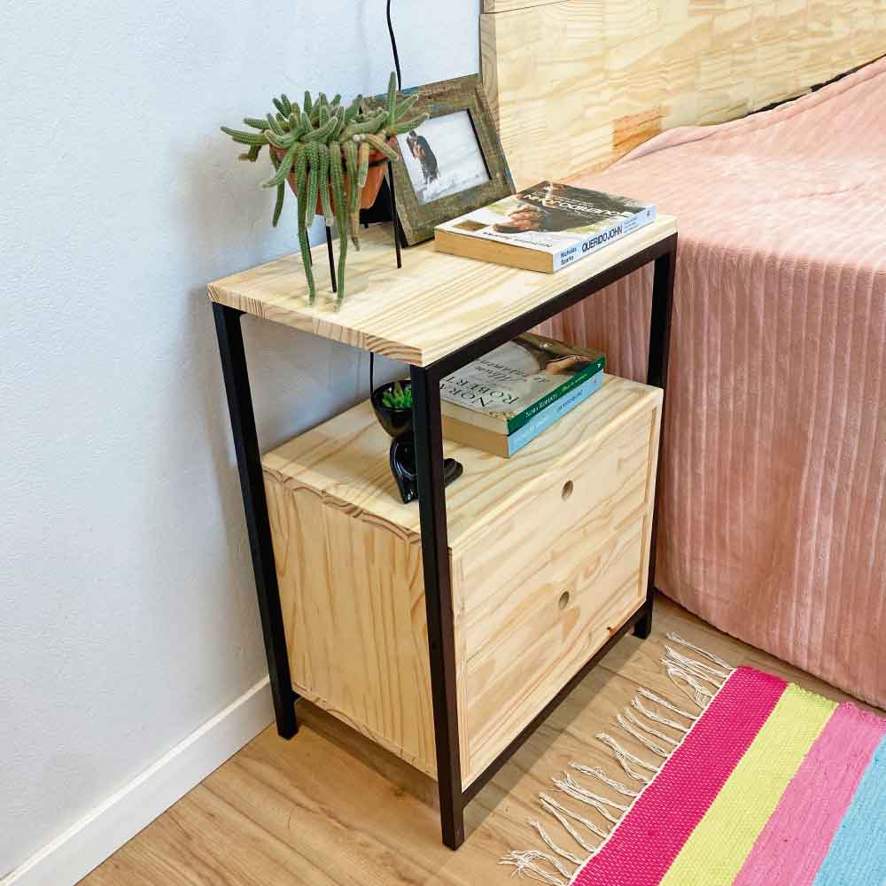 Mesa de Cabeceira Style de Ferro e Madeira com 2 Gavetas Industrial Natural e Preto