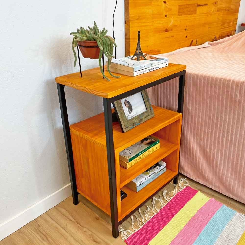 Mesa de Cabeceira Style de Ferro e Madeira com 2 Prateleiras Industrial Carvalho e Preto