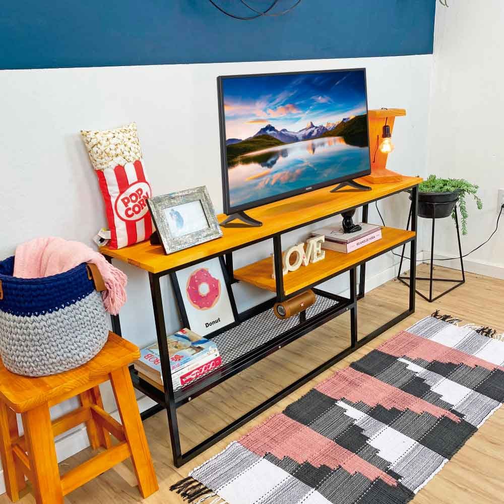 Rack de TV Style Industrial de Ferro e Madeira Carvalho e Preto