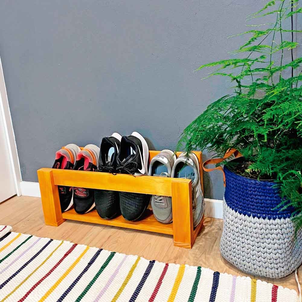 Sapateira de Madeira Pinus Linea Stair Carvalho