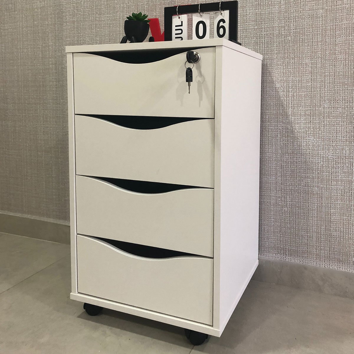 Gaveteiro 4 Gavetas com Chave e Rodízios Pit Branco