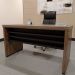 Mesa de Escritório Executiva Marrom e Preta 136 cm