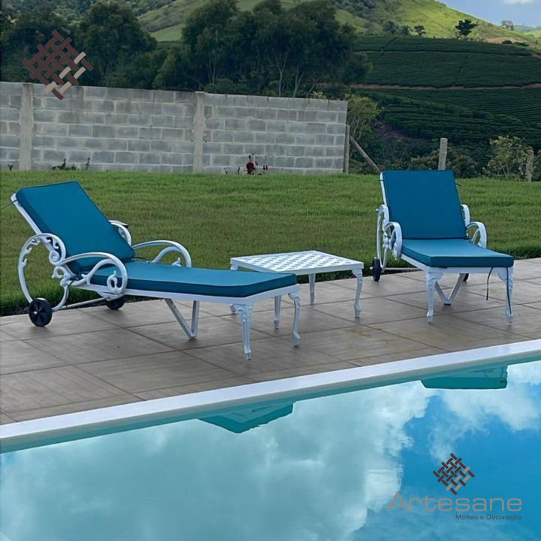 Conjunto Espreguiçadeira Chaise para Piscina Área Externa Área de Lazer Acapulco Alumínio Fundido com Almofada Artesane Móveis