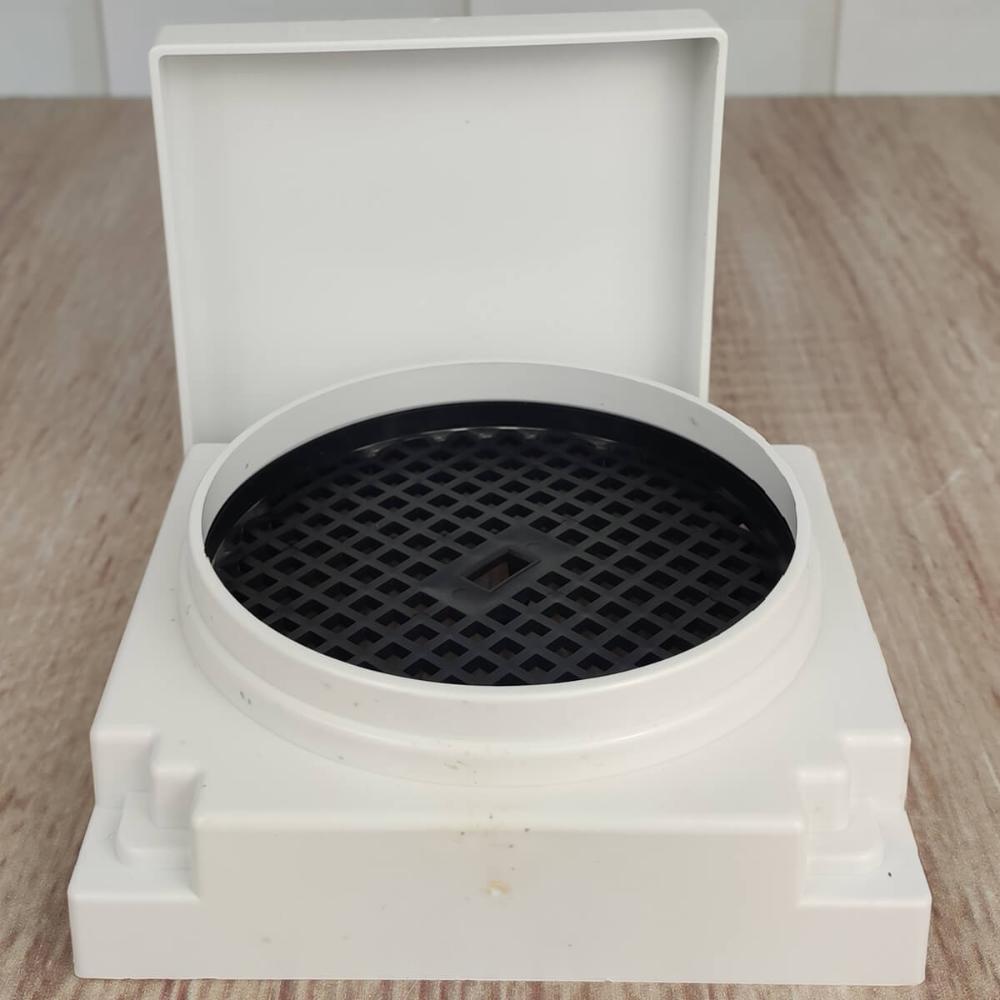 Ralo Oculto para Banheiro Anti-Inseto 10cm Astra Quadrado Br