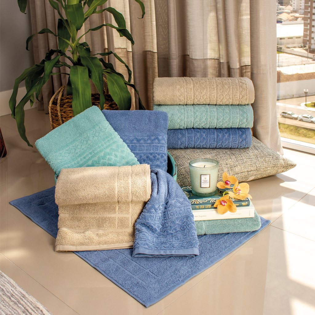 Toalha de Banho Cosmopolitan 435g/m² 100% Algodão 70x135 Verde Musgo