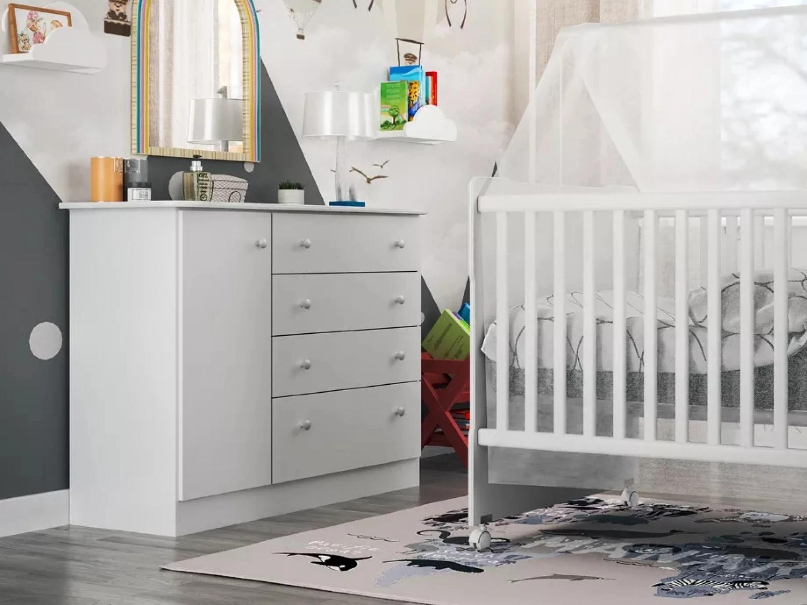 Cômoda Para Bebê  Branco Espaçosa Com 04 Gavetas E 1 Porta Icp