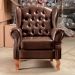 Poltrona Chesterfield Com Puff Imperador Para Sala Quarto Leitura - Couríssimo Café