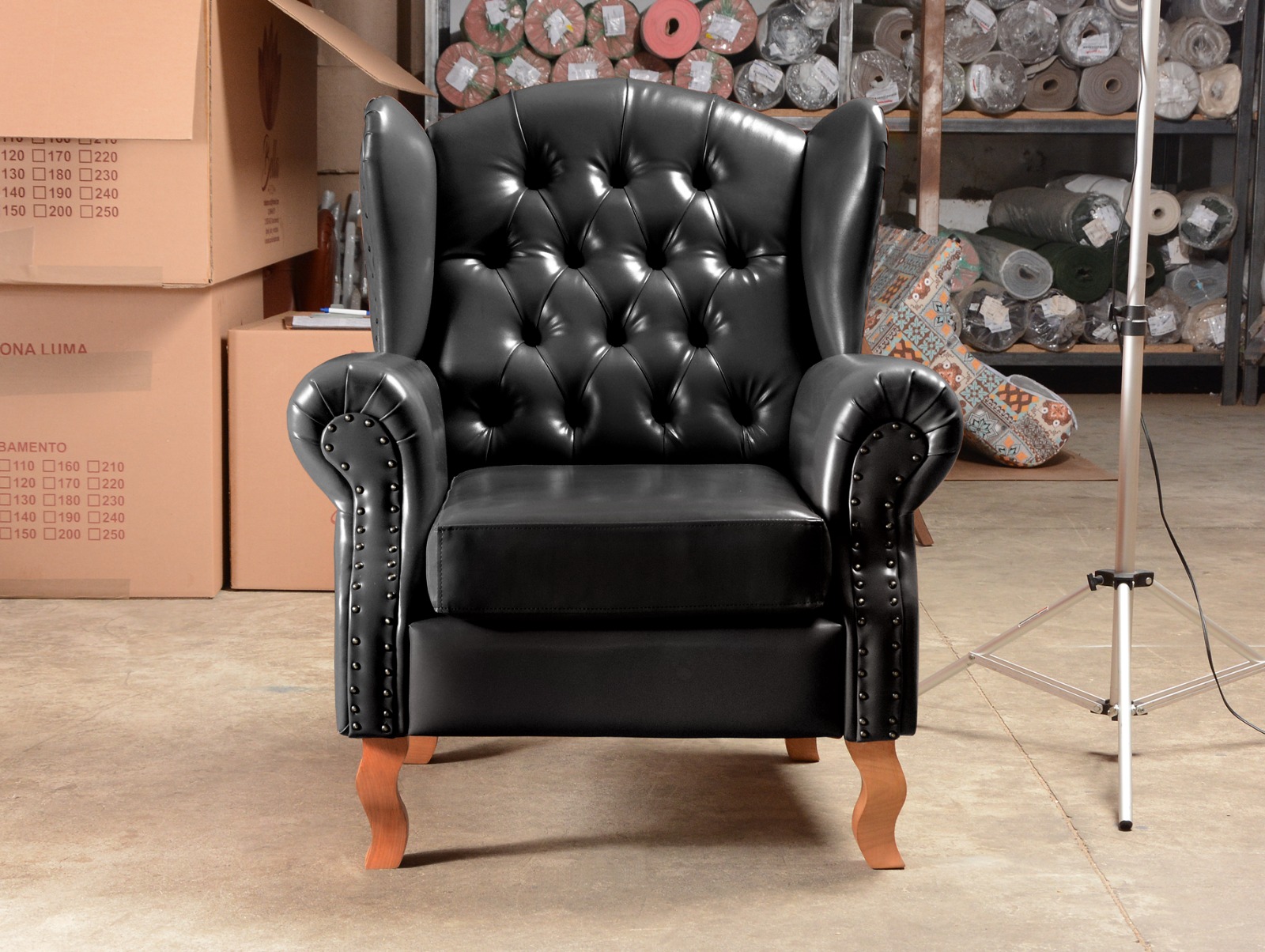 Poltrona Chesterfield Imperador Berger - Couríssimo Preto