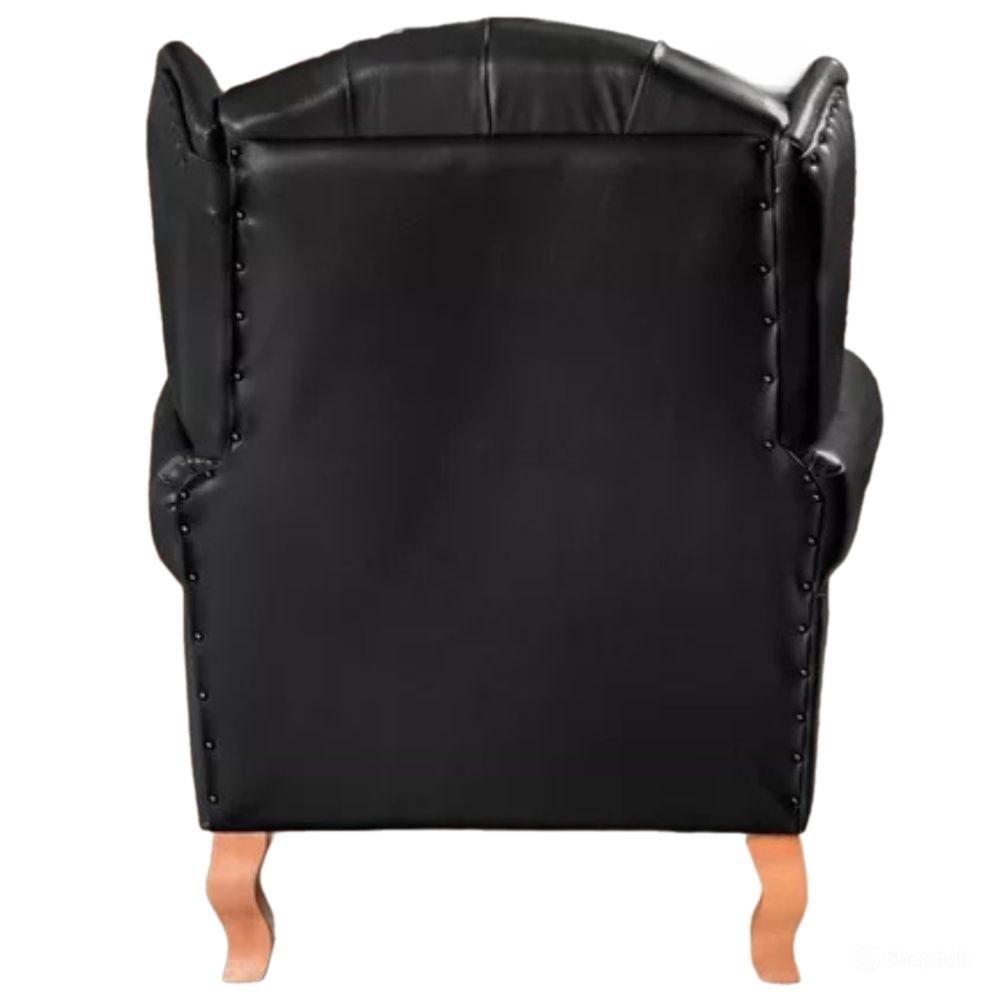 Poltrona Chesterfield Imperador Vintage Retrô Capitonê Couro Preto