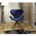 Poltrona Giratória Ísis Base Madeira - Suede Azul