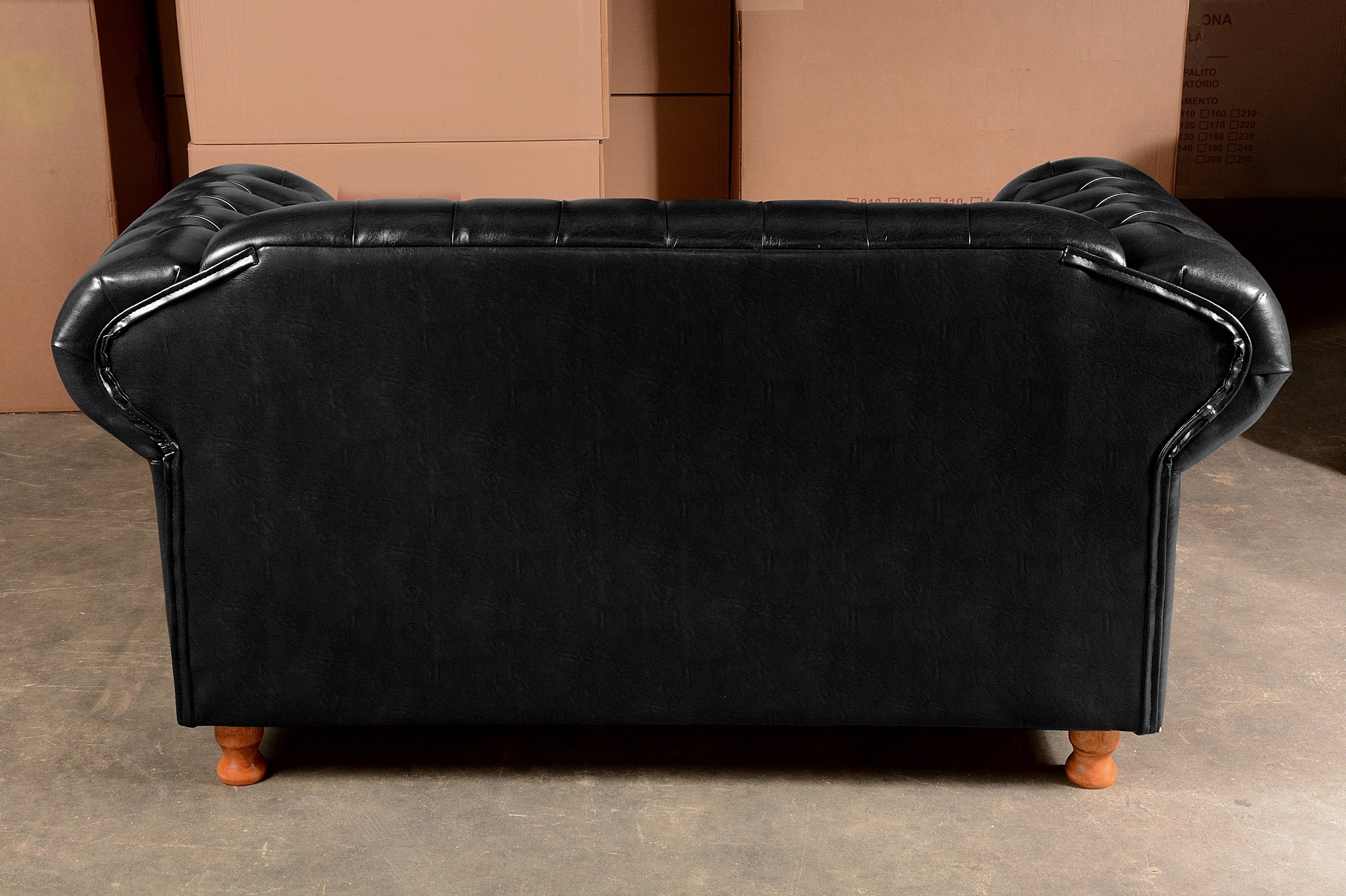 Sofá 2 Lugares Chesterfield Capitonê Com Puff Decorativo Luís Xv Apoio De Pés - Couríssimo Preto