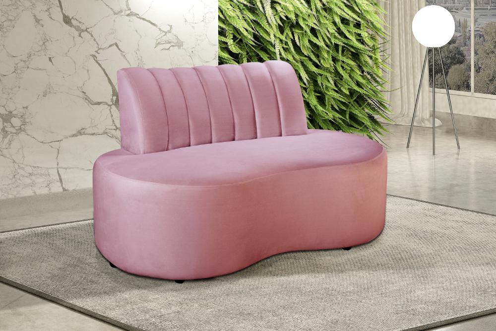 Sofá Doha Cor:Veludo Rosê 390