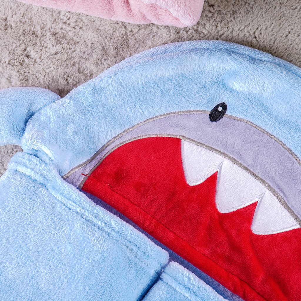 Manta Bebê com Capuz Flannel com Aplique e Bordado 75x90